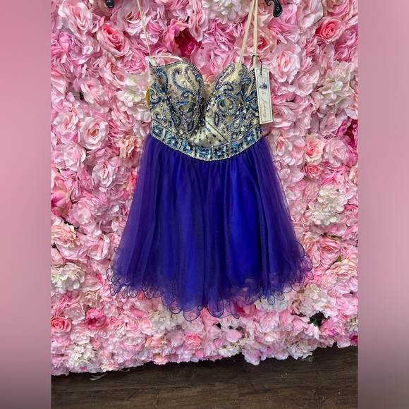 Dave & Johnny 2488 size 6 strapless Sapphire Short Dress - Picture 2 of 4